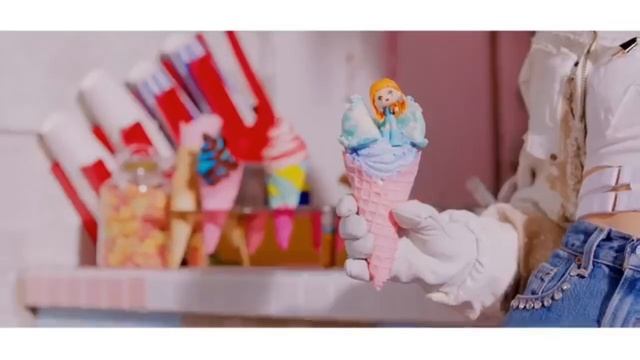 ICE CREAM - BLACKPINK FT. SELENA GOMEZ & LEE KNOW смотреть онлайн
