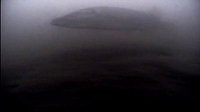 Подводные съёмки,-первый лёд растаял. смотреть онлайн