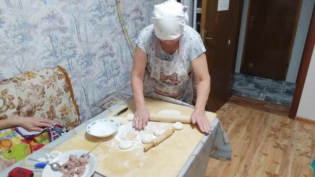 Семь пятниц на неделе // Вот так прошёл день // чебуреки👍😋// смотреть онлайн