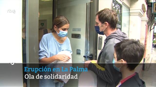 Spanish news presented from the erupting volcano of La Palma (Eng/Esp Subs) - Telediario 25.09.2021 смотреть онлайн