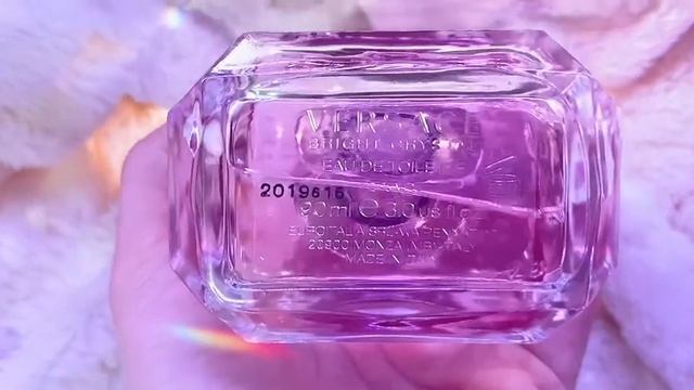 Versace Bright Crystal смотреть онлайн