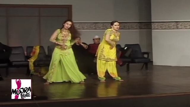 NARGIS VS DEEDAR MUJRA | CHALLA PAWA DE MAHI | NASEEBO LAL | PAKISTANI MUJRA DANCE