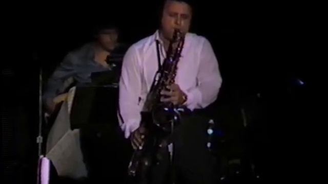 Nino Tempo--Burt Bacharach Medley смотреть онлайн