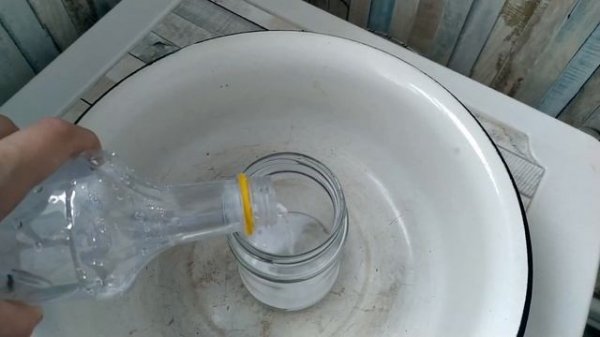 Крутой эксперимент с содой и уксусом