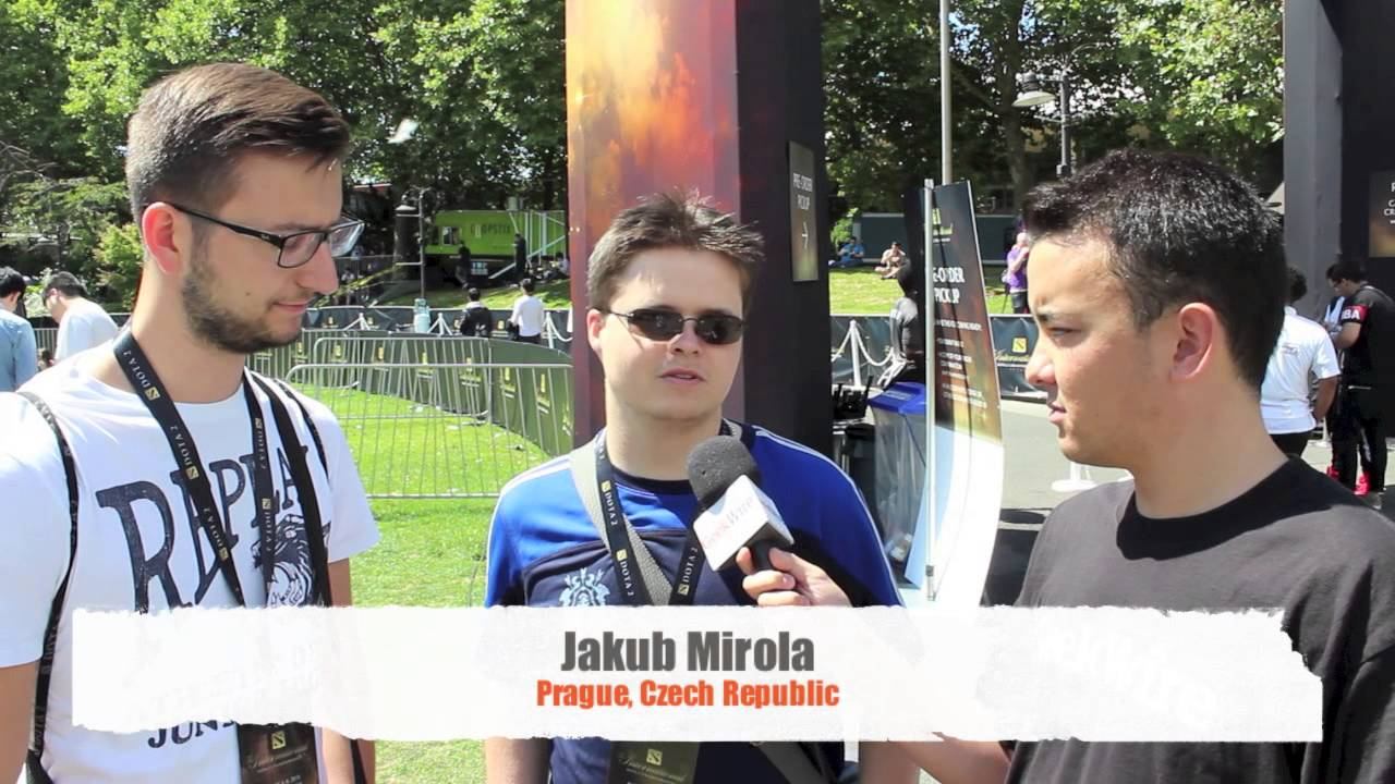 Interviews with spectators at Dota 2 championships (The International) in Seattle смотреть онлайн