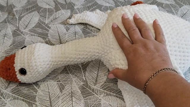 Сколько игрушек можно связать из 4-х мотков пряжи. Болталка. смотреть онлайн