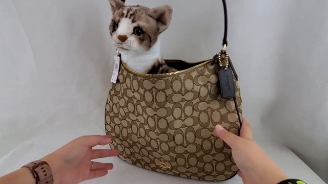 Bolsa Coach Zip Shoulder Bag In Signature Jacquard смотреть онлайн