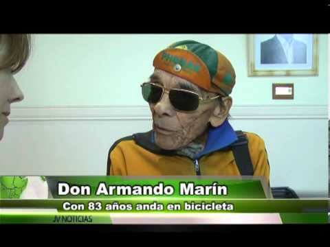 Don Armando Marín Con 83 años anda en bicicleta смотреть онлайн