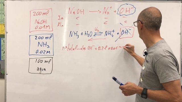 Cálculo del pH de una mezcla de bases смотреть онлайн
