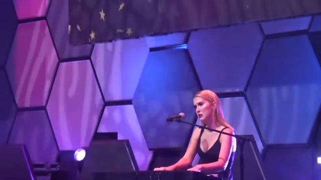 Love Will Come and Find Me Again - Lauren Taylor смотреть онлайн
