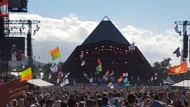 Chic pyramid stage glastonbury 25.6.2017 смотреть онлайн