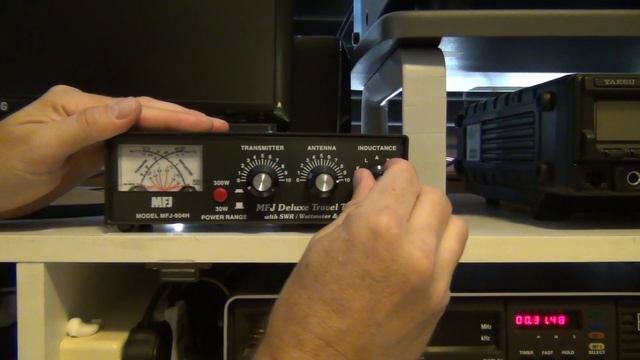 Consumer Radio - HAM / Amateur Radio - Antennas: Part 2b - Intro to antennas, tuning and QRM смотреть онлайн