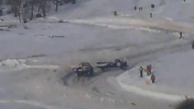 Автокросс "Русская зима 2011" Рязань Газ 53 (1).mp4 смотреть онлайн