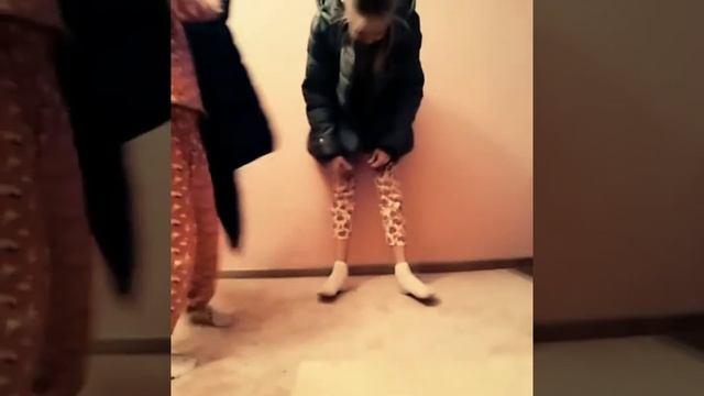 Танец и куртки смотреть онлайн