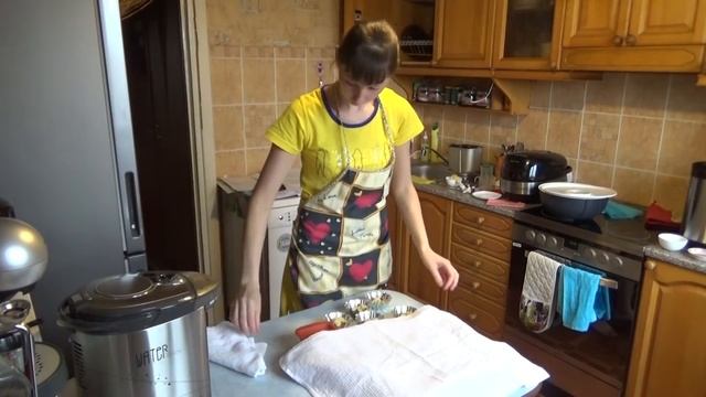 Пасхальный кулич с изюмом. Паска. Как приготовить и Рецепт пасхального кулича или Паски (пасхи) смотреть онлайн