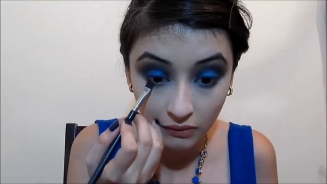 Maquillaje Azul y Negro (Maquillaje para ojos cafés) смотреть онлайн