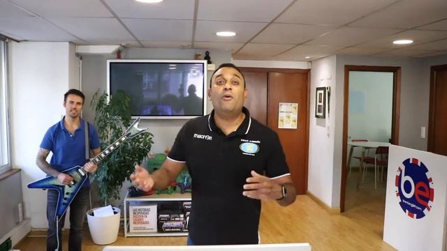 English Lesson of the week 11 September -Blast from the Past + Past Tense смотреть онлайн