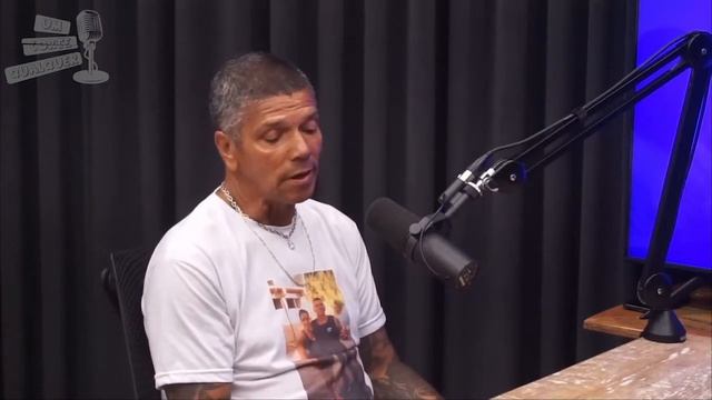 PEDRINHO MATADOR FALA SOBRE TEMPO DE PRISÃO 🔏 - UM CORTE QUALQUER смотреть онлайн