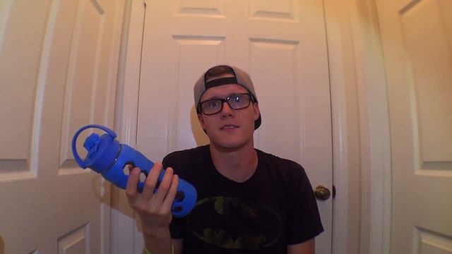Water Bottle Review смотреть онлайн