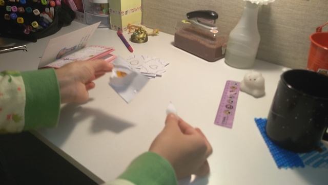 распаковка бумажная новая коллекция патчи для губ смотреть онлайн