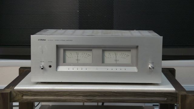 Victor M-2020 (JVC) ￥79,500(1977年頃)