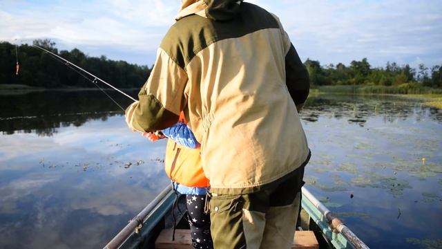 Рыбалка с дочкой. Учу ловить на спиннинг ультралайт