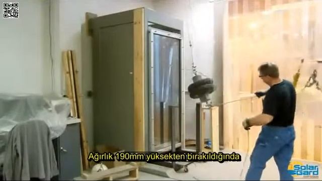 Solar Gard® Armorgard™ Güvenlik Film Testi смотреть онлайн