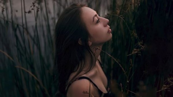 MitiS & Ray Volpe - Don't Look Down (Lyrics) feat. Linney - 965