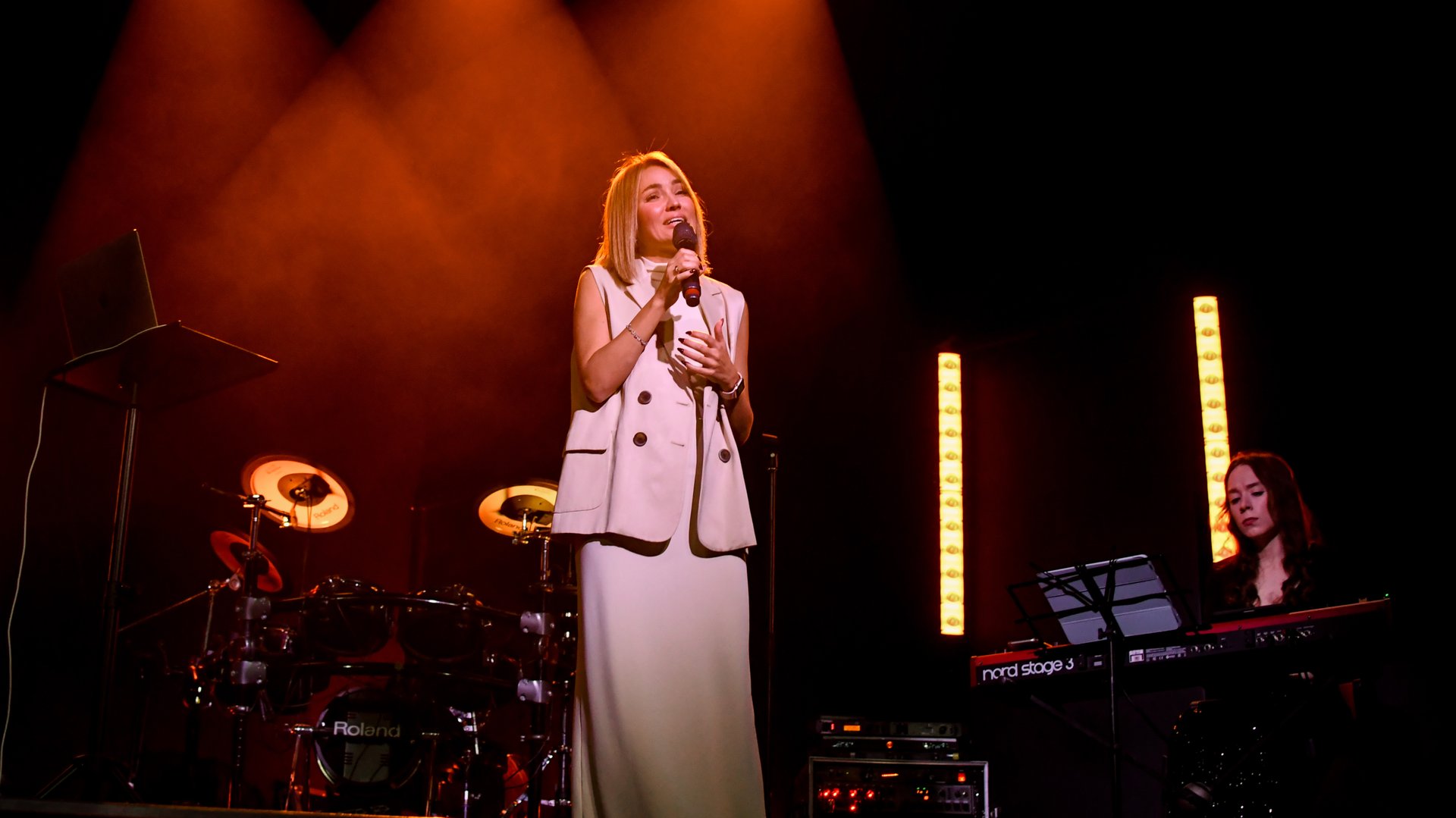 Трансформационный Мюзикл " Я Есть"- Мария Сунгурова "Осознанные песни" смотреть онлайн