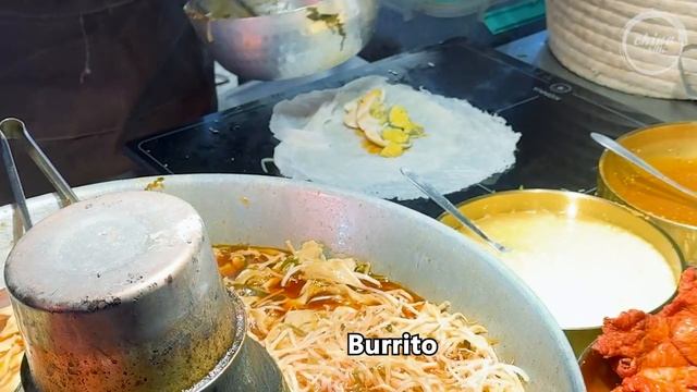 Chinese Street Food -The best wok chef egg fried rice, fried noodles, pan fried buns, Burrito смотреть онлайн