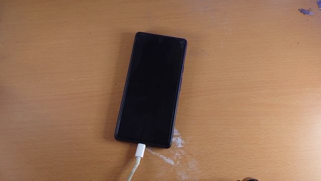 How To Charge Google Pixel 6 / 6 Pro | Full Tutorial смотреть онлайн