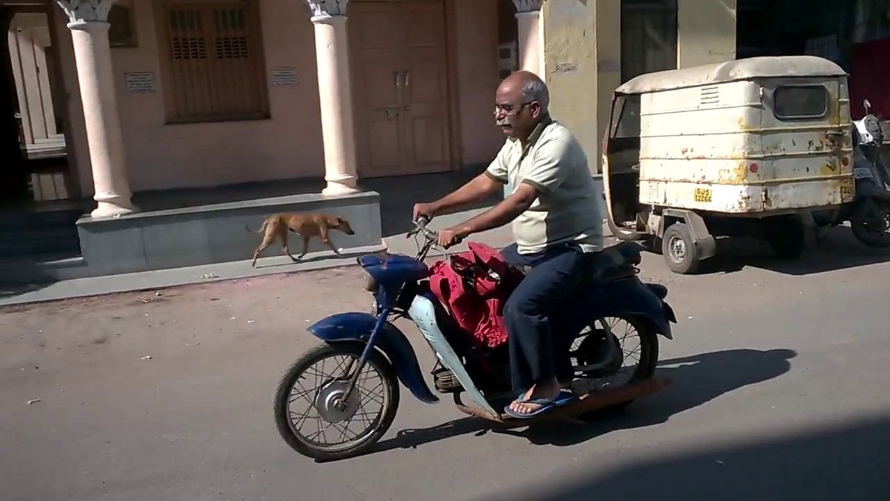 Parallel hybrid Solar powered battery charged JAWA 50 Bike смотреть онлайн