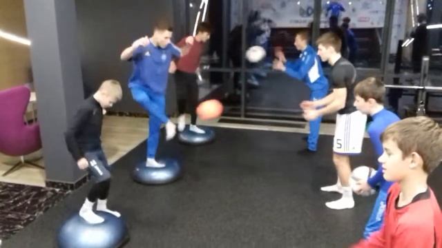 Тренировка группы infantil. смотреть онлайн