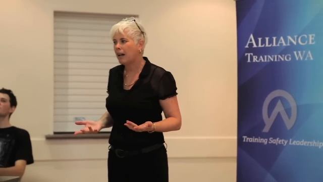 Blind Line- Top Training Activities смотреть онлайн