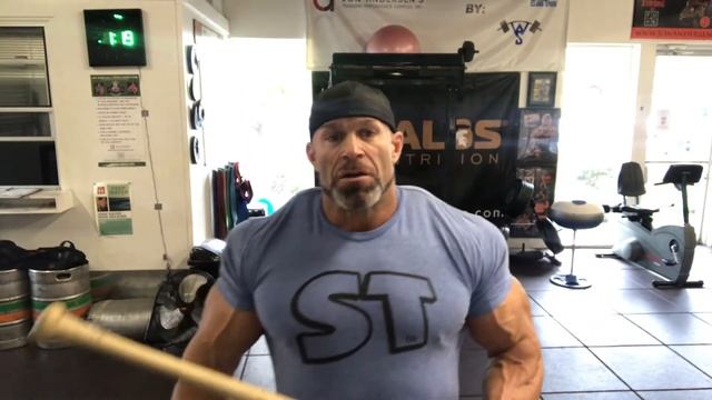 Bodybuilder Strength Test | Jon Andersen vs a Baseball Bat??? смотреть онлайн