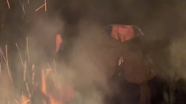 Можно смотреть вечно, на огонь, воду и … смотреть онлайн