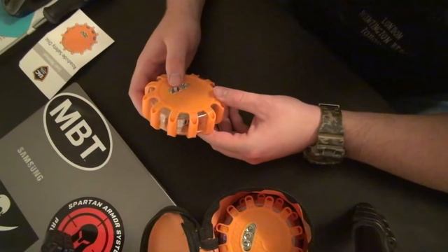 🚨 1Tac LED Road Flare Safety Disk смотреть онлайн