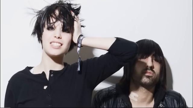 Crystal Castles - PALE FLESH (Tarantula X Remix) смотреть онлайн
