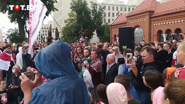 Срочно! Люди чуть сдержали слезы! Эмоциональная речь на площади Независимости в Минске! Новости смотреть онлайн
