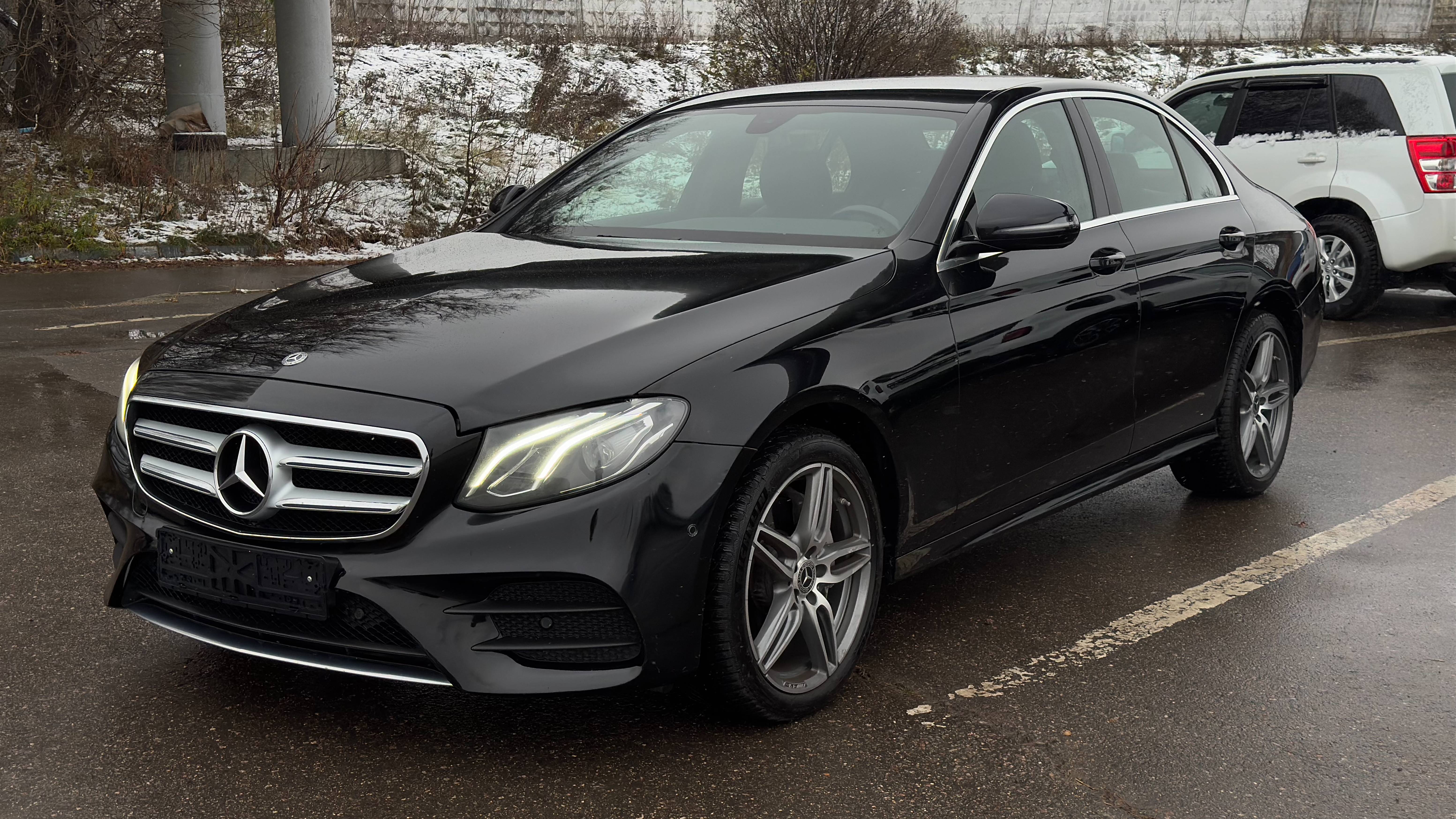 MERCEDES-BENZ E220D 4MAT (2018) смотреть онлайн