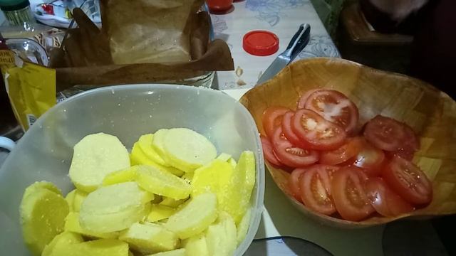 Мясо с картошкой и помидором - Заготовка. смотреть онлайн