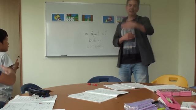 In Front of, Behind, Between | Teacher's Video смотреть онлайн