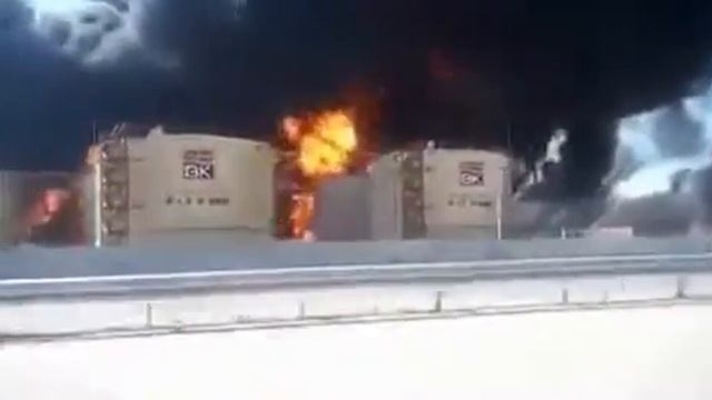 Пожар нефтебазы в Казахстане смотреть онлайн