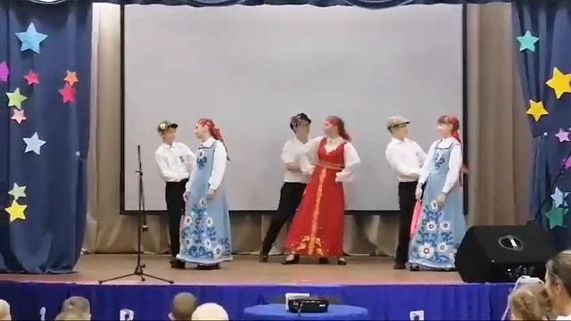 Танец 6 класса Василек-Ромашка смотреть онлайн