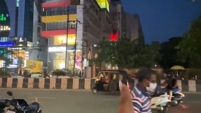 Guwahatis most aesthetic cafe? VLOG смотреть онлайн