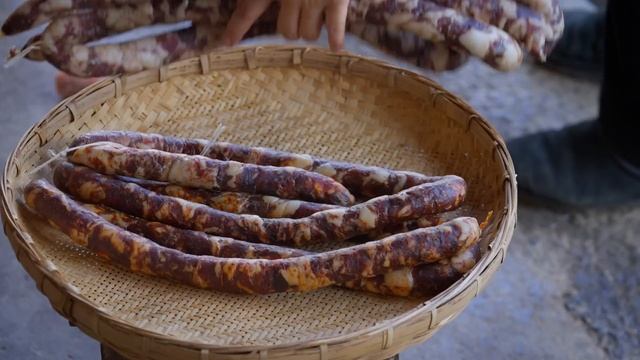 The Happiest Thing about Killing the Annual Pig Is to Store the Meat in Different Ways | Part2【滇西小哥】 смотреть онлайн