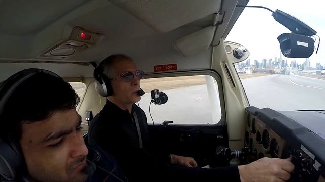 Amr Hosny Take-off & Landing clearing 50" obstacle solo 1 смотреть онлайн