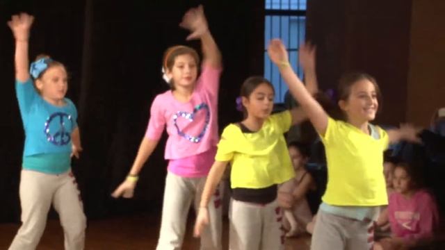 Miss Ingrid's Hip-Hop Dance Students Perfom to "Acapella" by Karmin смотреть онлайн