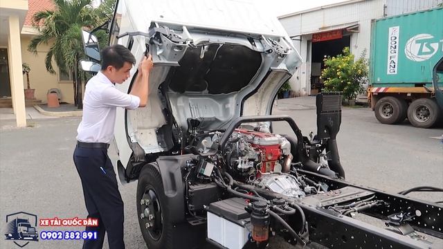 Đánh Giá Xe Tải Hino Isuzu 1T9 - XZU650L Tải 1 Tấn 9 Chạy Thành Phố смотреть онлайн