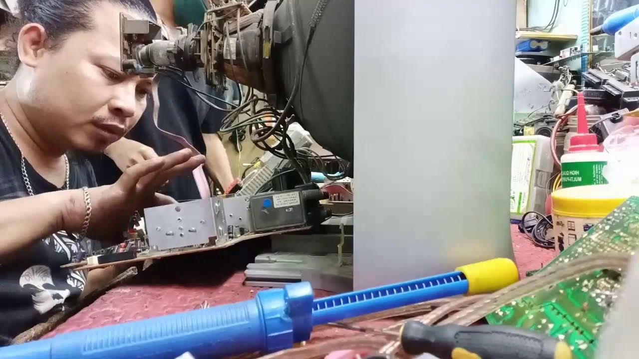 Samsung TV 14 inches Repair смотреть онлайн